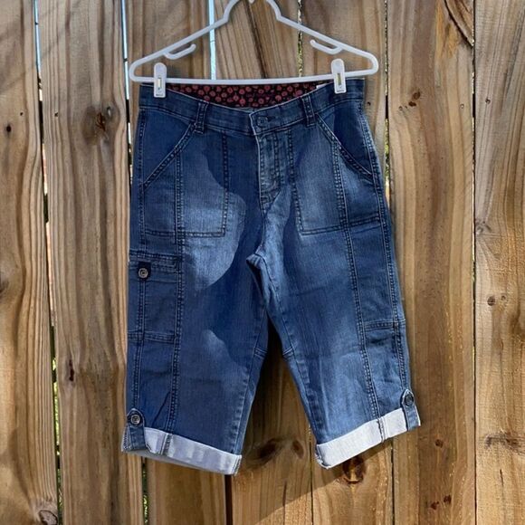 Take 50% OFF- Lee Sinfully Soft Blue Rolled Hem Jeans,Size-6 - Picture 1 of 6